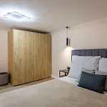 Downtown Comfort One